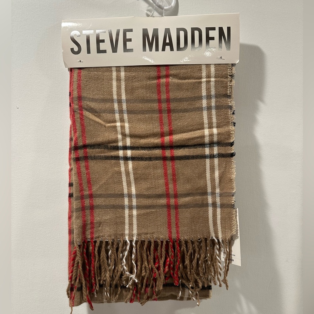 Steve Madden | plaid scarf